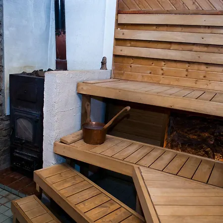 Meretare Szálloda 3*